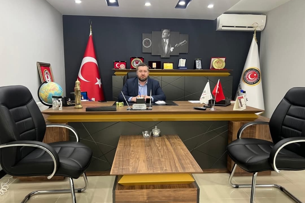 KAMUDA ÇALIŞANLARIN KRONİK SORUNLARI DERHÂL ÇÖZÜLMELİDİR! 