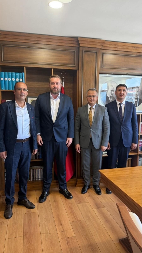 ŞEHİT GAZİ BİRLİK-SEN YÖNETİMİNDEN MEB ZİYARETİ 