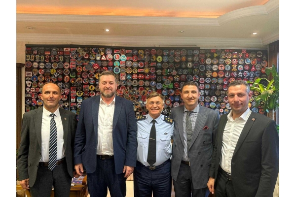  Genel Kurmay İstihbarat Başkanı Korgeneral Sayın Yaşar KADIOĞLU"nu Makamında ziyaretimiz