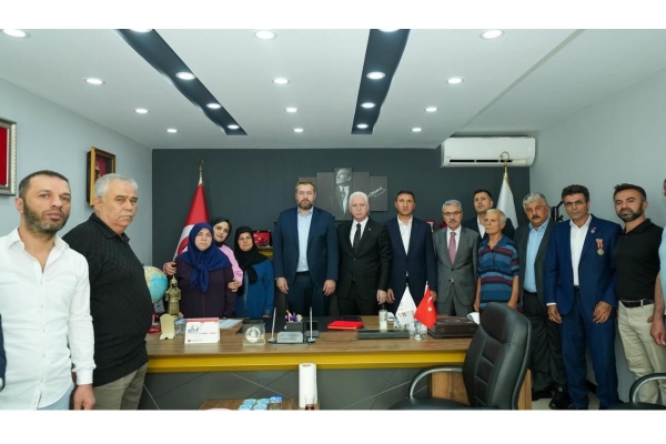 İstanbul Valisi Sayın Davut GÜL Valimizi Sendikamızın Genel Merkezimizde ağırladık 