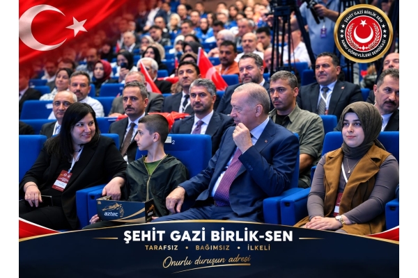 Cumhurbaşkanımız Sayın Recep Tayyip Erdoğan, İstanbul’da düzenlenen “Şehit Yakınları, Gazi ve Gazi Yakınlarımızın Kamu Kurumlarına Yerleştirilmesi Kura Töreni”ne katıldı.